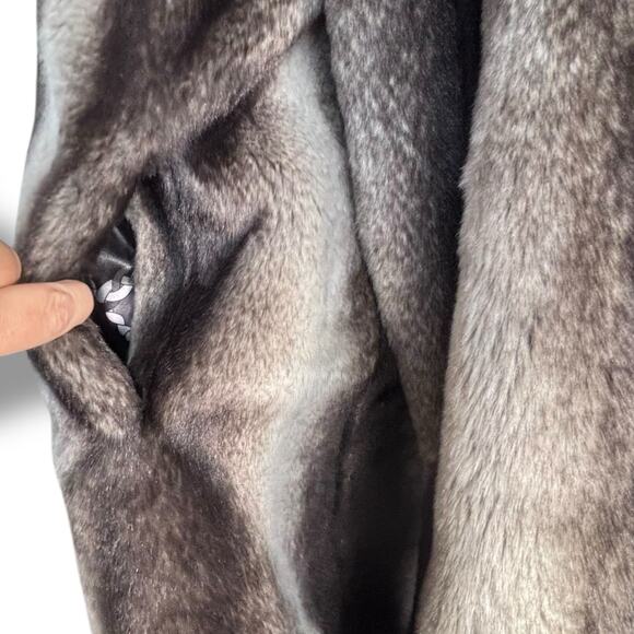 Vintage Y2K Dennis Basso Faux Fur Coat Brown Gray Striped Medium Jacket Warm - Picture 4 of 16